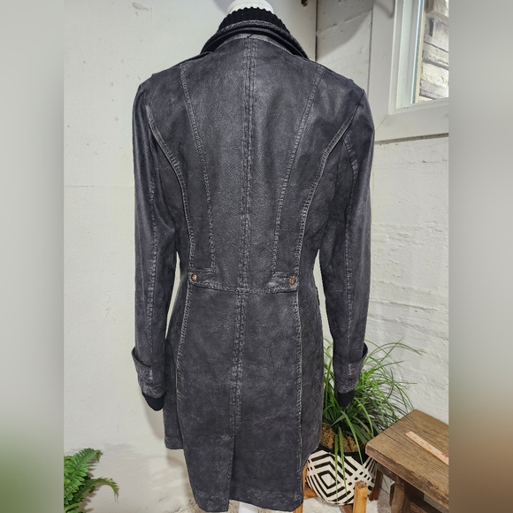 Montana Co Faux Black Distressed leather Long Coat Size small Women's - Picture 5 of 13